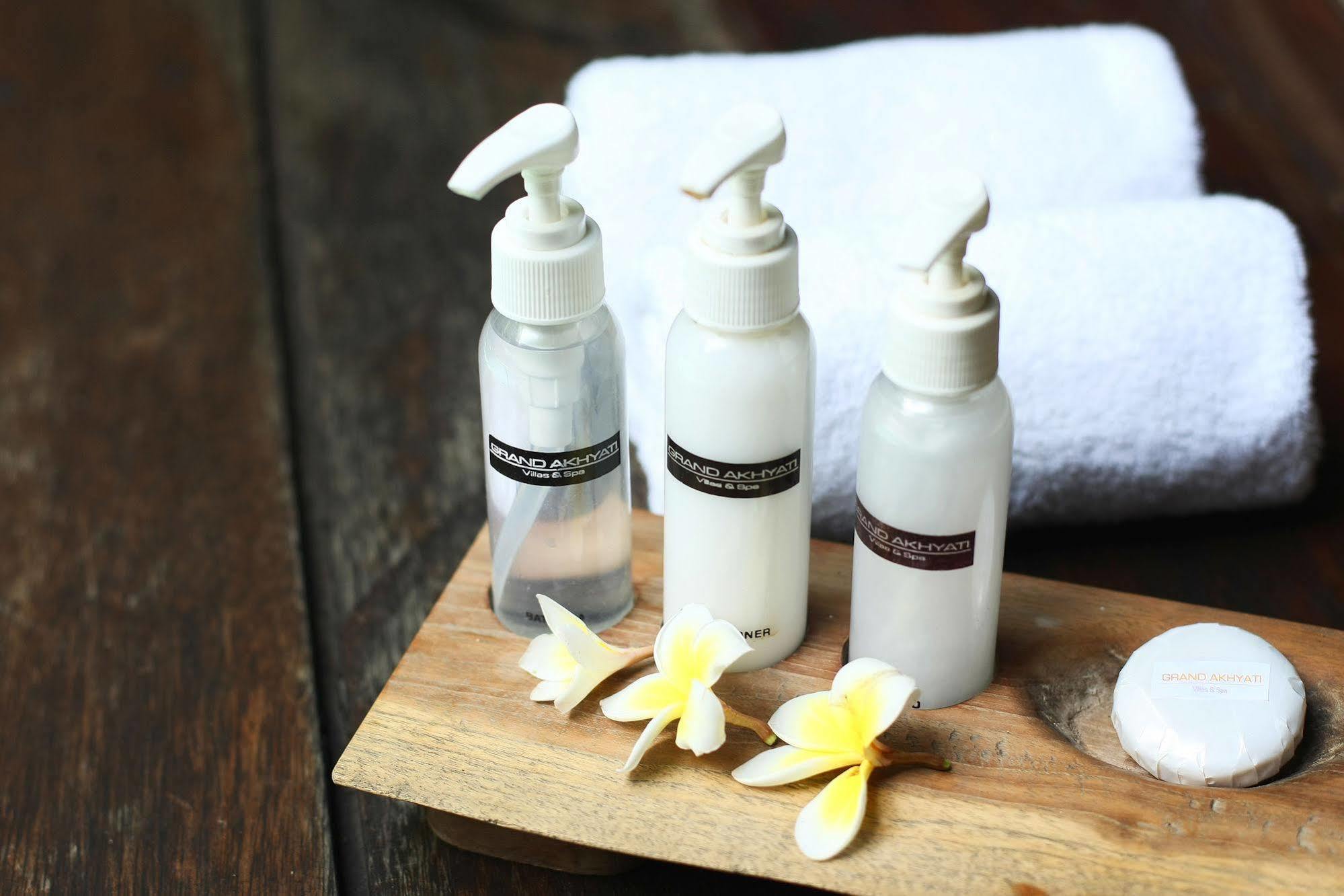 Grand Akhyati Villas & Spa Canggu Екстериор снимка